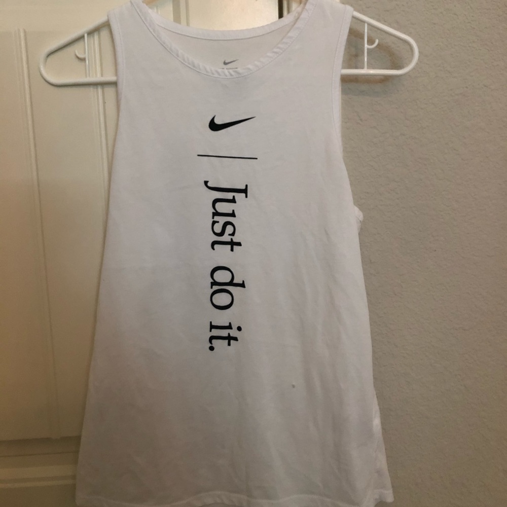 Nike workout tank top